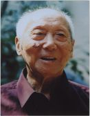 2001年6月5日，駱耕漠（新華社攝影部 王潔平拍攝）